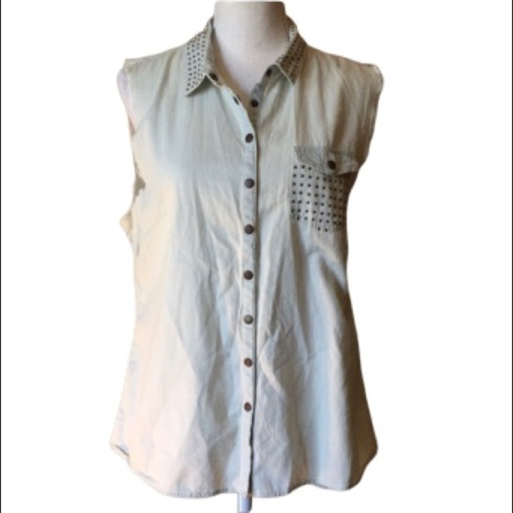 Teen Vogue Mstylelab Wash Faded Denim Studded Top